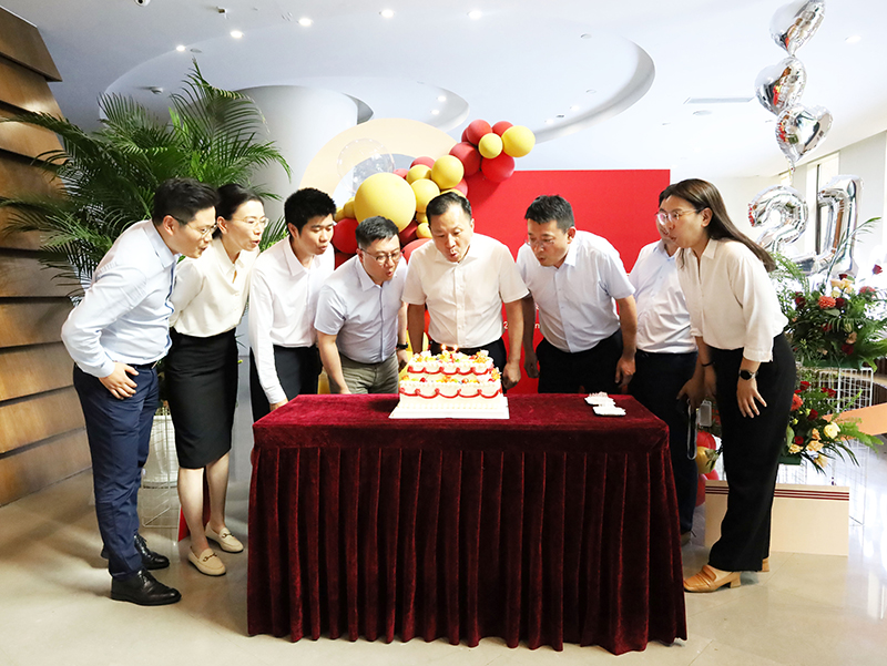 二十一载 智造未来丨贺bevictor伟德股份廿终生日，再启新篇